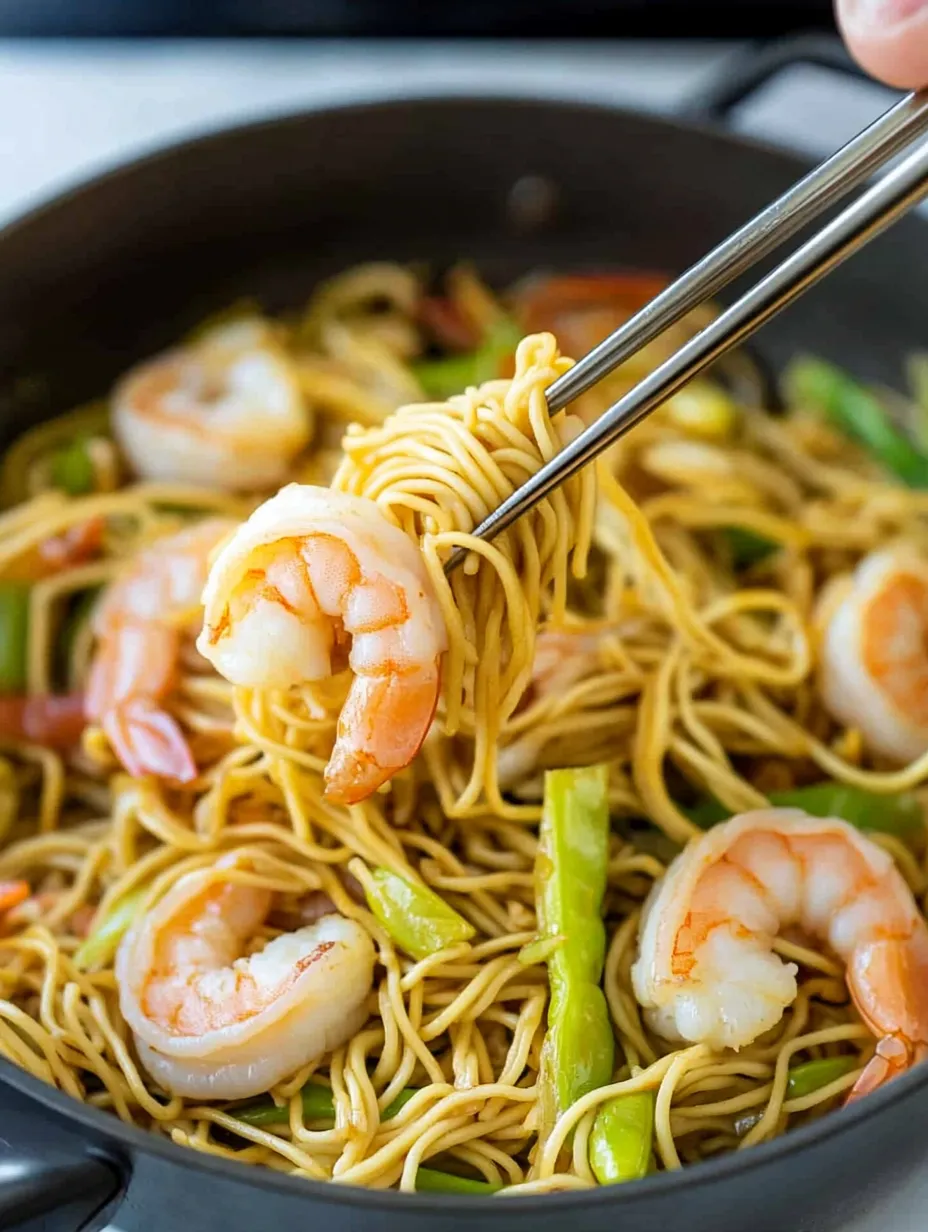 A bowl of shrimp chow mein.